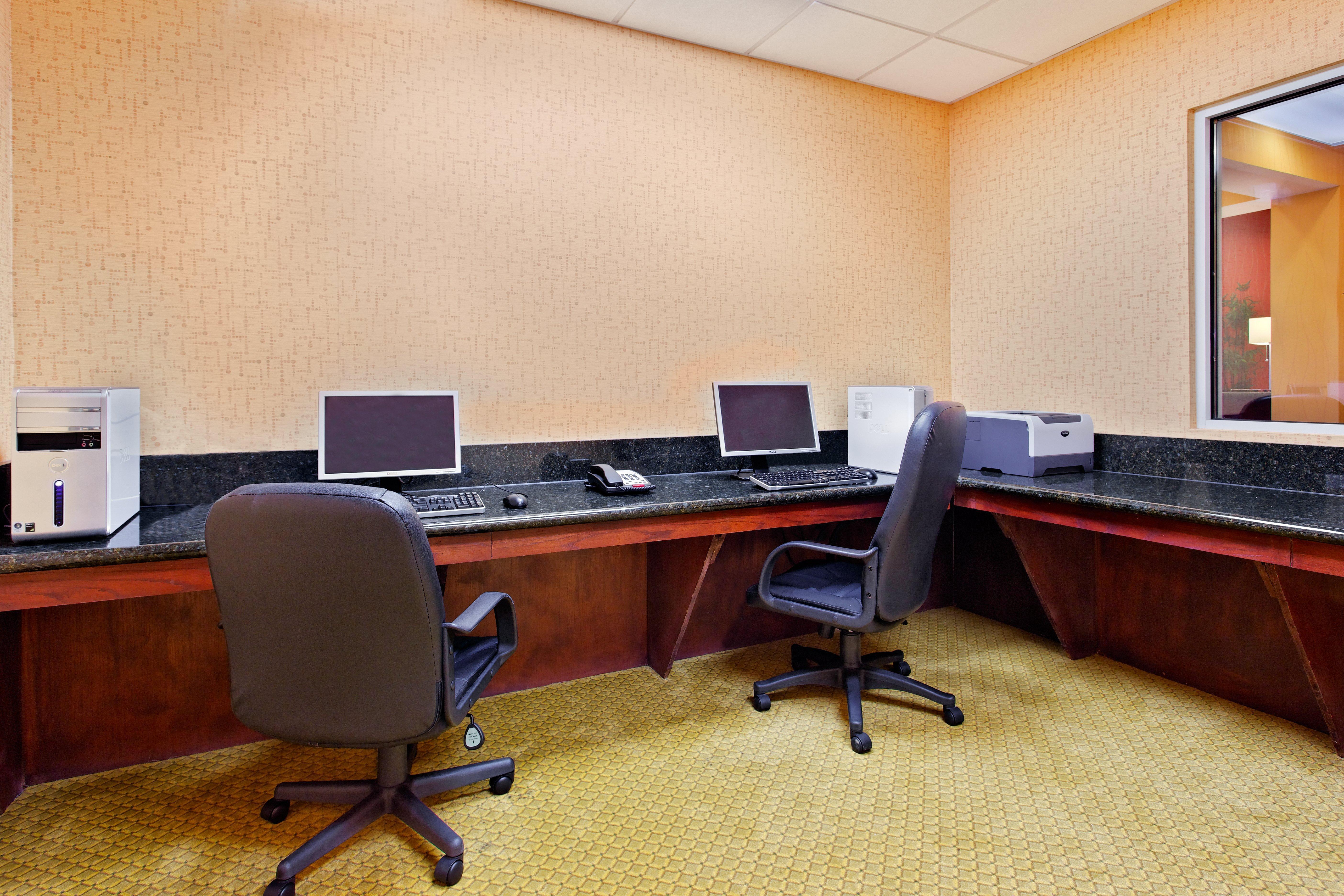 Holiday Inn Express & Suites Malvern By Ihg Exteriör bild